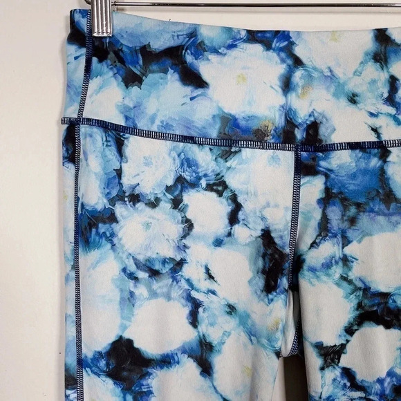 Athleta Floral Brush Chatuganra Tight Leggings - Picture 4 of 16